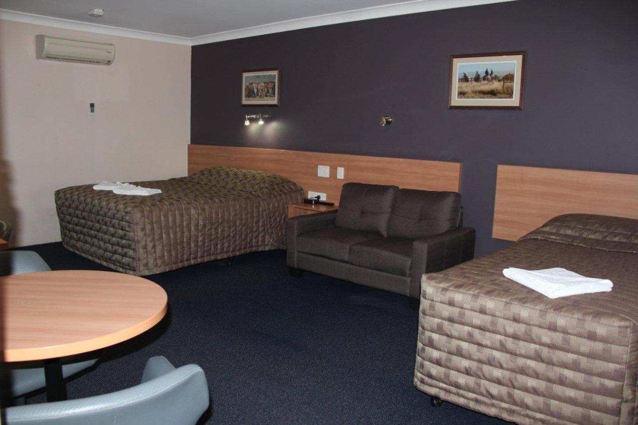 Sunpalms Motel Rockhampton Exterior photo
