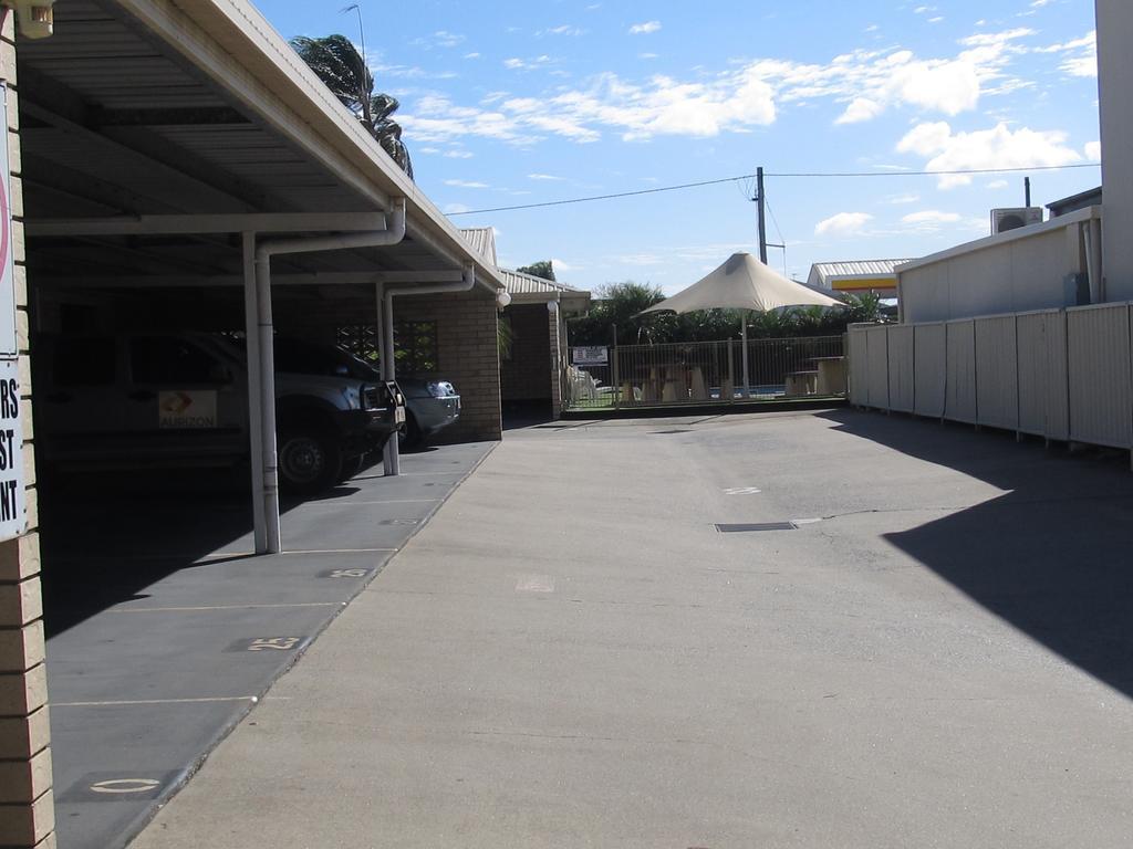 Sunpalms Motel Rockhampton Exterior photo